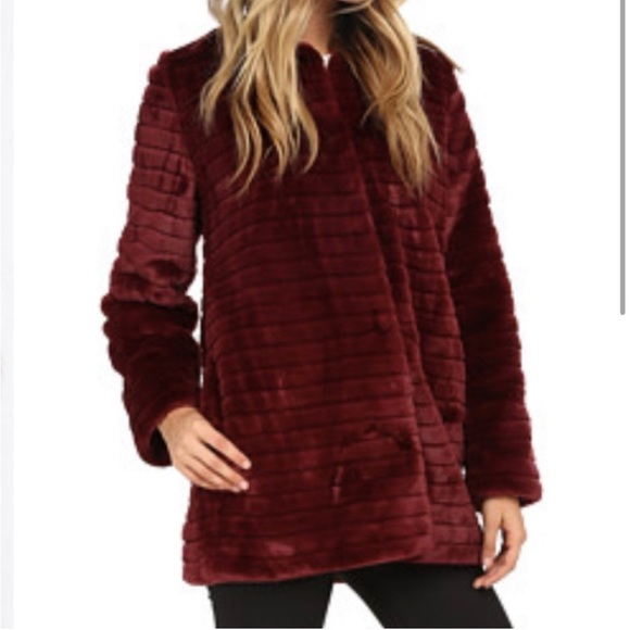 EUC Sam Edelman mid length faux fur coat, XS - Picture 7 of 7